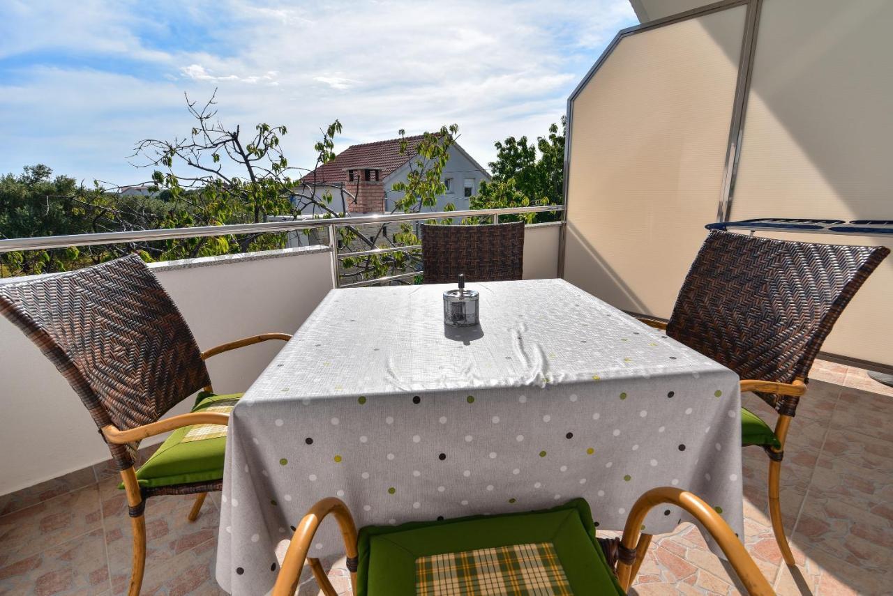 Nena Apartment Sukosan Bagian luar foto