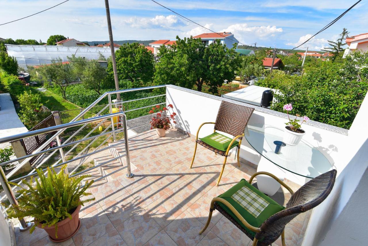 Nena Apartment Sukosan Bagian luar foto