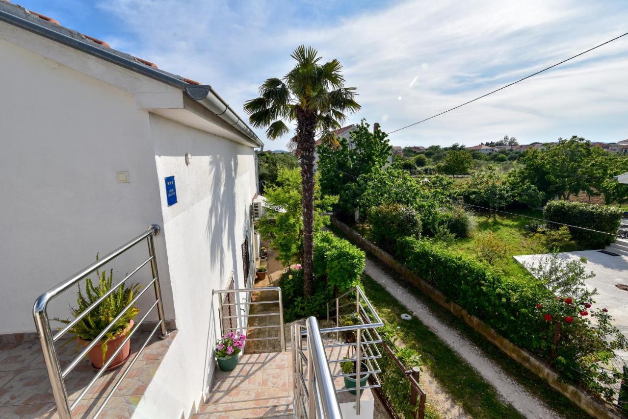 Nena Apartment Sukosan Bagian luar foto