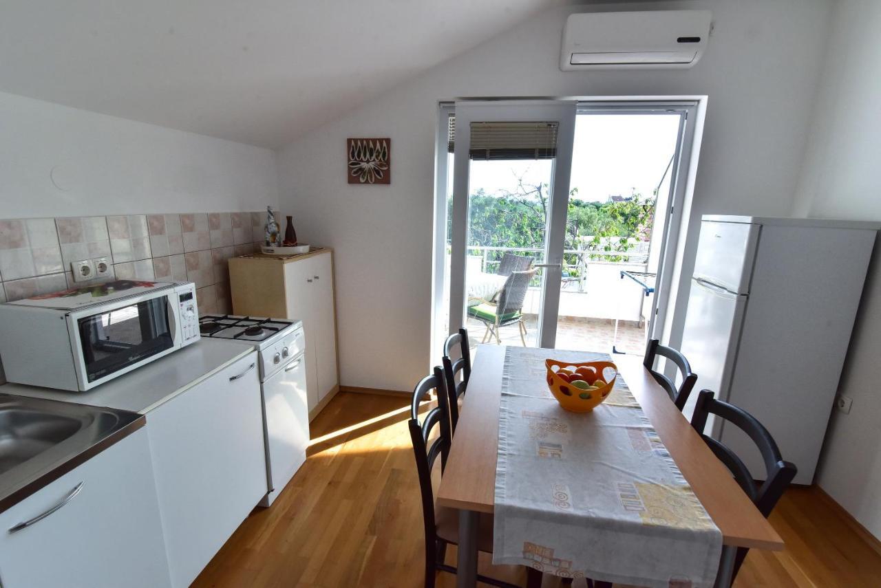 Nena Apartment Sukosan Bagian luar foto