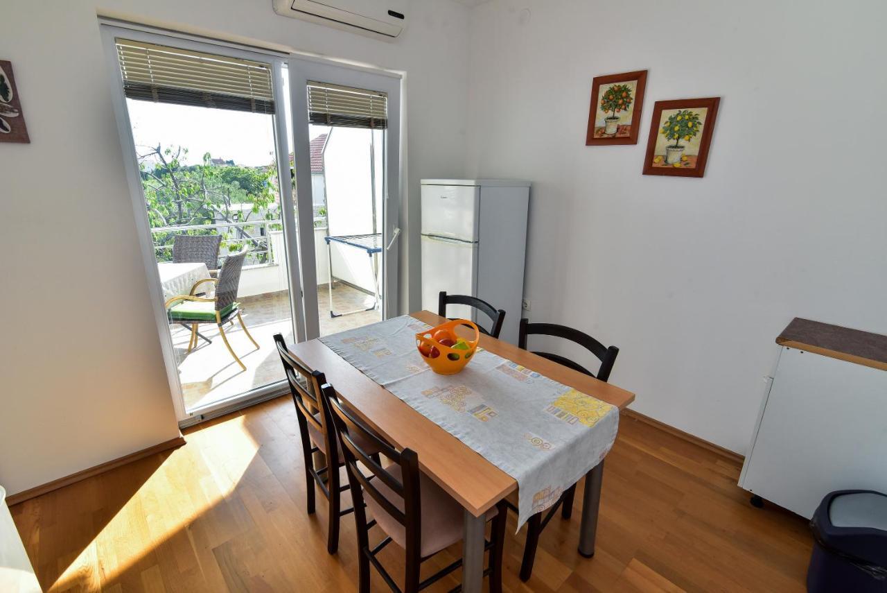 Nena Apartment Sukosan Bagian luar foto