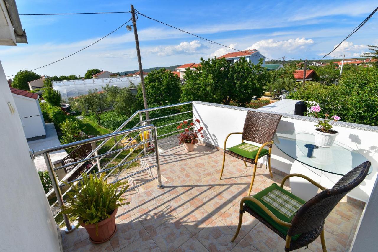 Nena Apartment Sukosan Bagian luar foto