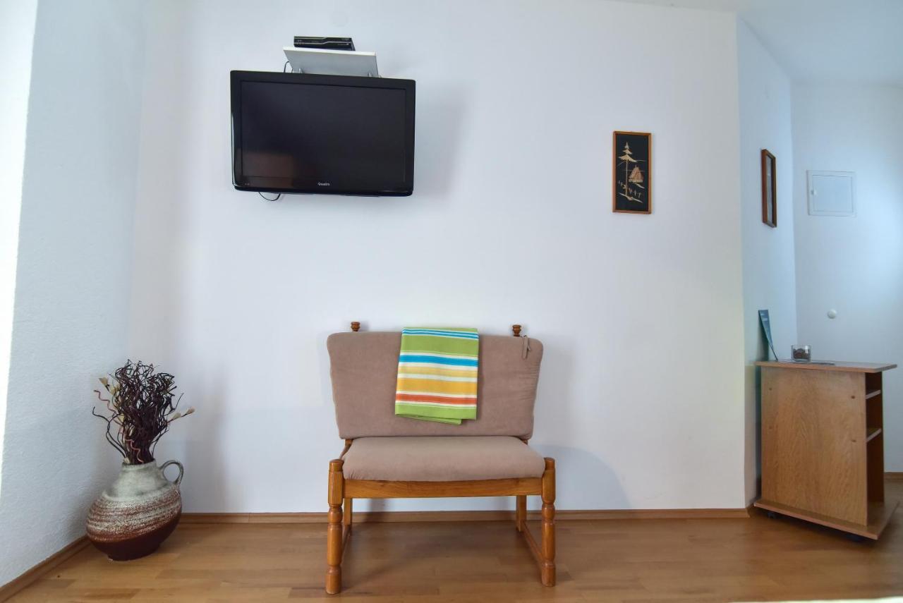Nena Apartment Sukosan Bagian luar foto